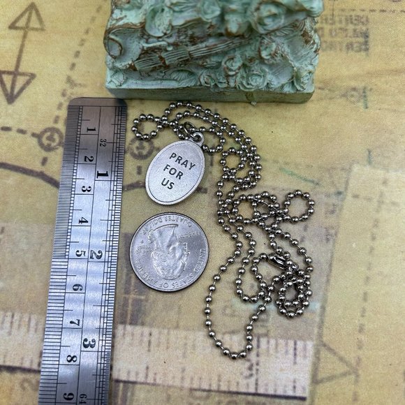 Estate Blessed Oscar Romero Martyr Religious Medal Steel Chain Charm Necklace - Picture 4 of 5